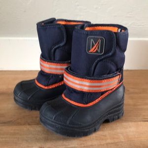 Toddler snow boots- size 6